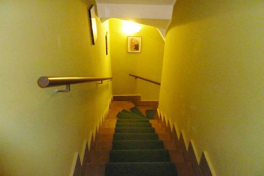Hotel Sutrium Εξωτερικό φωτογραφία