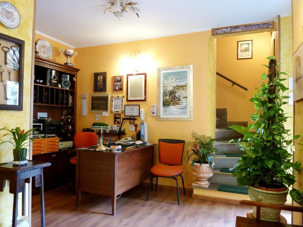 Hotel Sutrium Εξωτερικό φωτογραφία