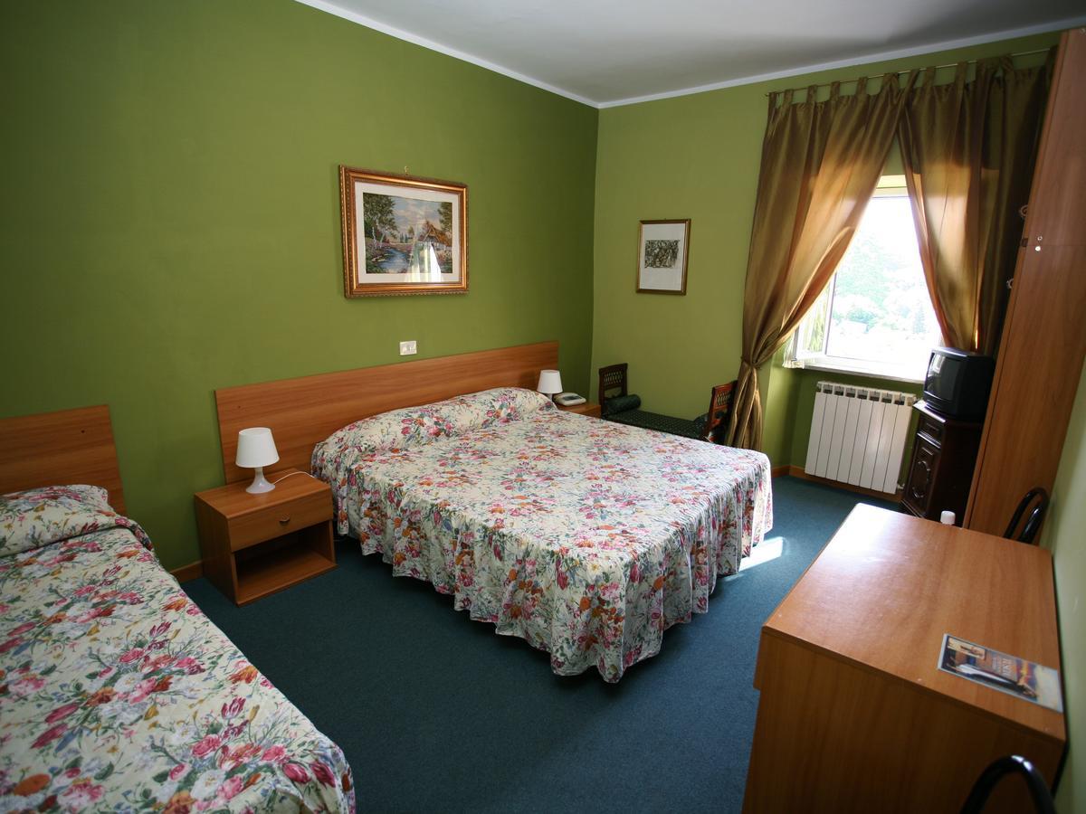 Hotel Sutrium Εξωτερικό φωτογραφία